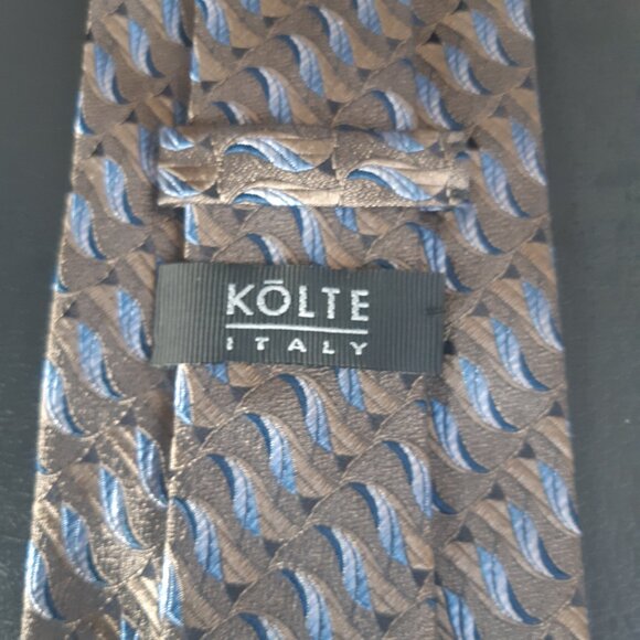 Kolte Italy 100% Silk Men's Tie Beige, Tan & Blue Diagonal Pattern - Picture 5 of 9